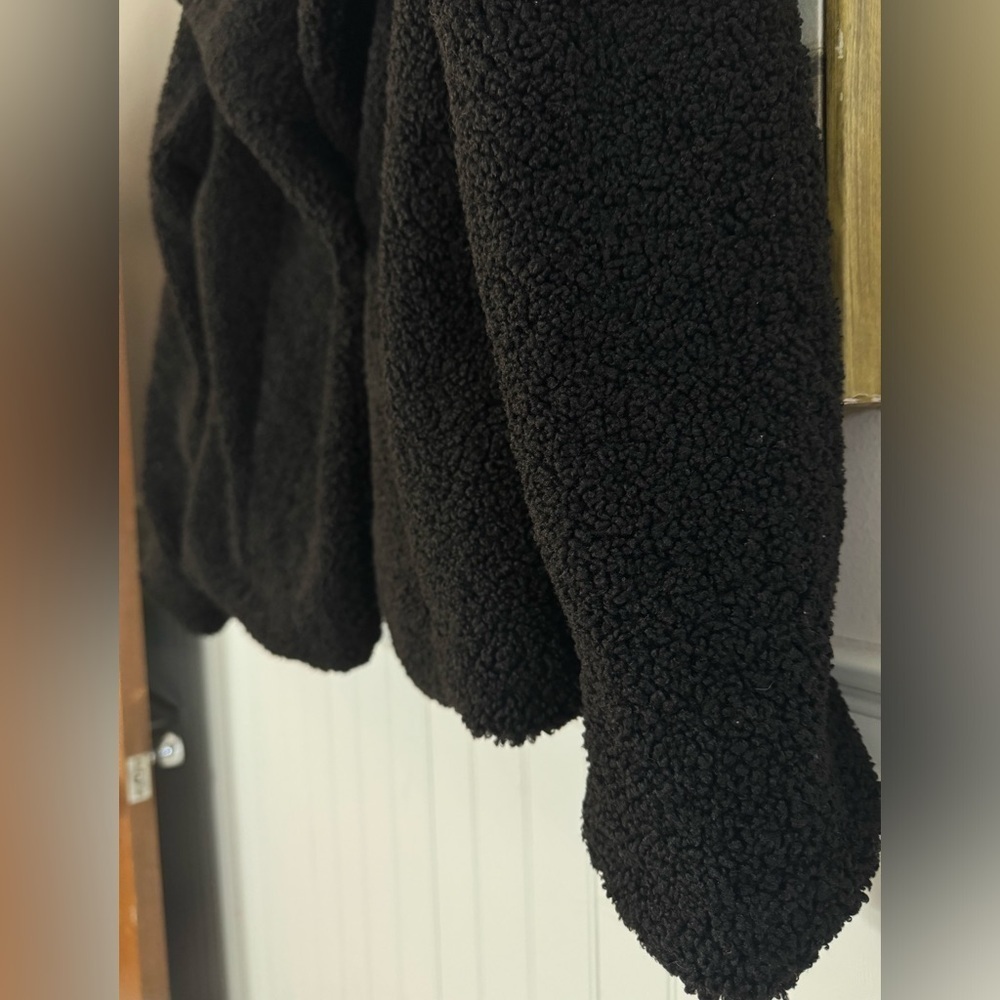 SANCTUARY NWT Black Fuzzy Teddy Bear Button Front Jacket Size Medium - Picture 5 of 7